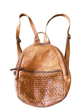 Vilenca Holland Women's
Brown
Genuine Leather Woven Backpack